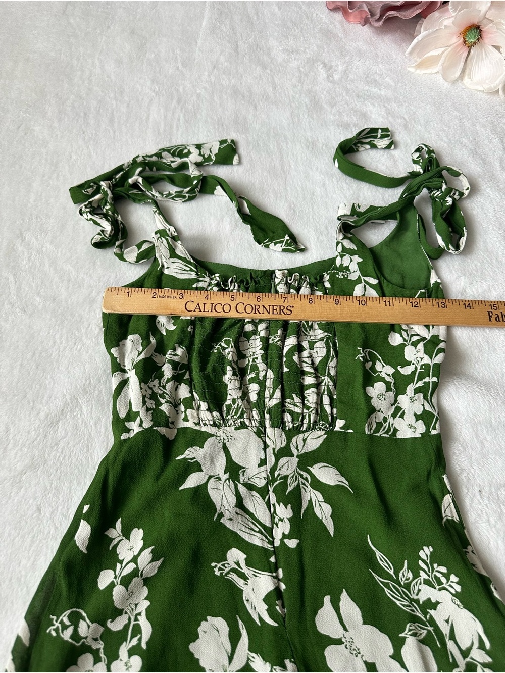 REFORMATION TWILIGHT DRESS GREEN size 2 - Picture 11 of 16